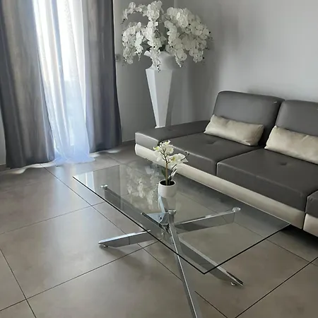Soniaedmon Villa *